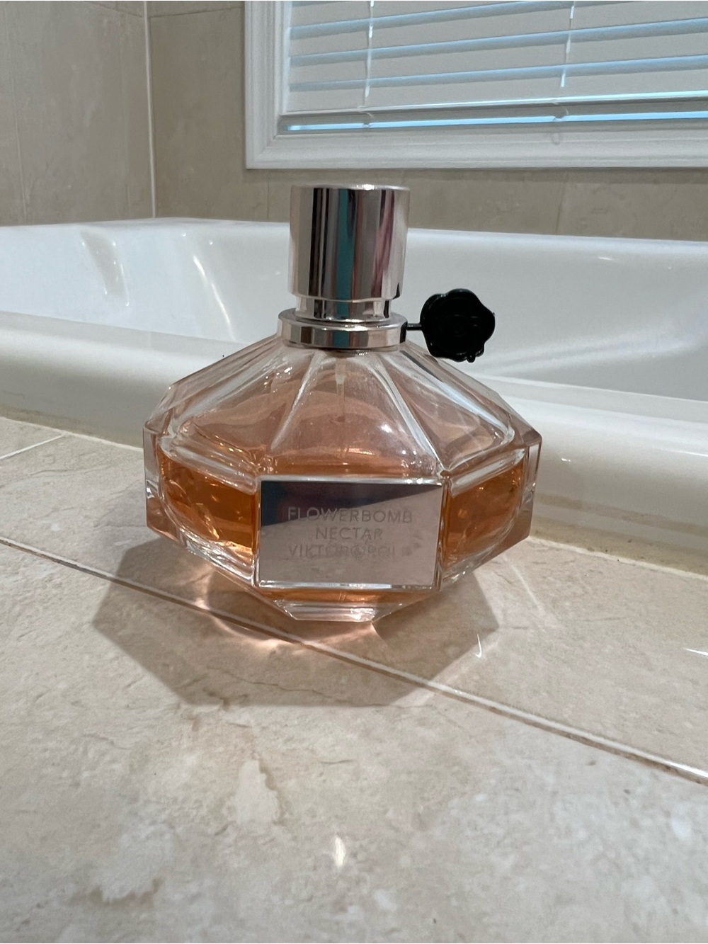 Viktor & Rolf Flowerbomb Nectar Perfume — Amber and Silver Bottle - Picture 6 of 6